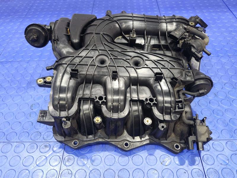 2011 Kia Sorento Intake Manifold