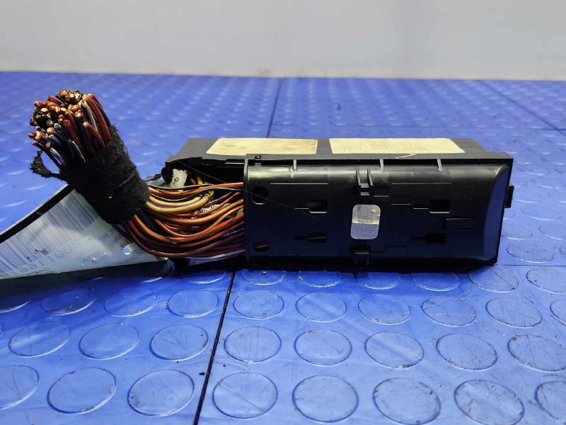 2012 Volkswagen Jetta Cabin Fuse Box