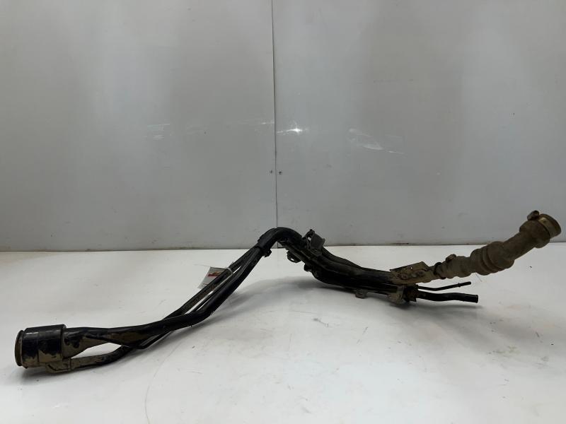 2008 - 2013 Toyota Highlander Fuel Filler Neck Assembly OEM 772010E050