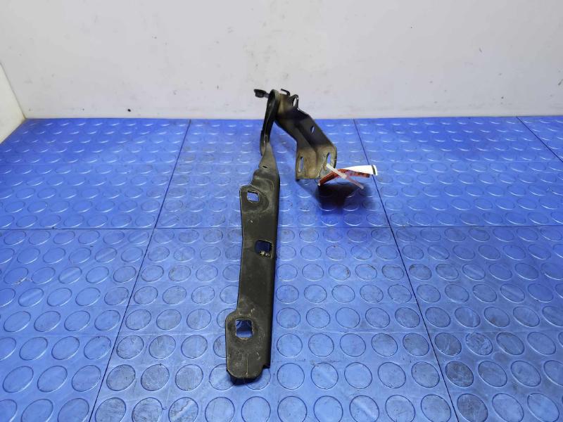2014 Ram 1500 Hood Hinge
