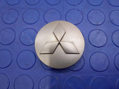 2016 Mitsubishi Outlander Center Cap