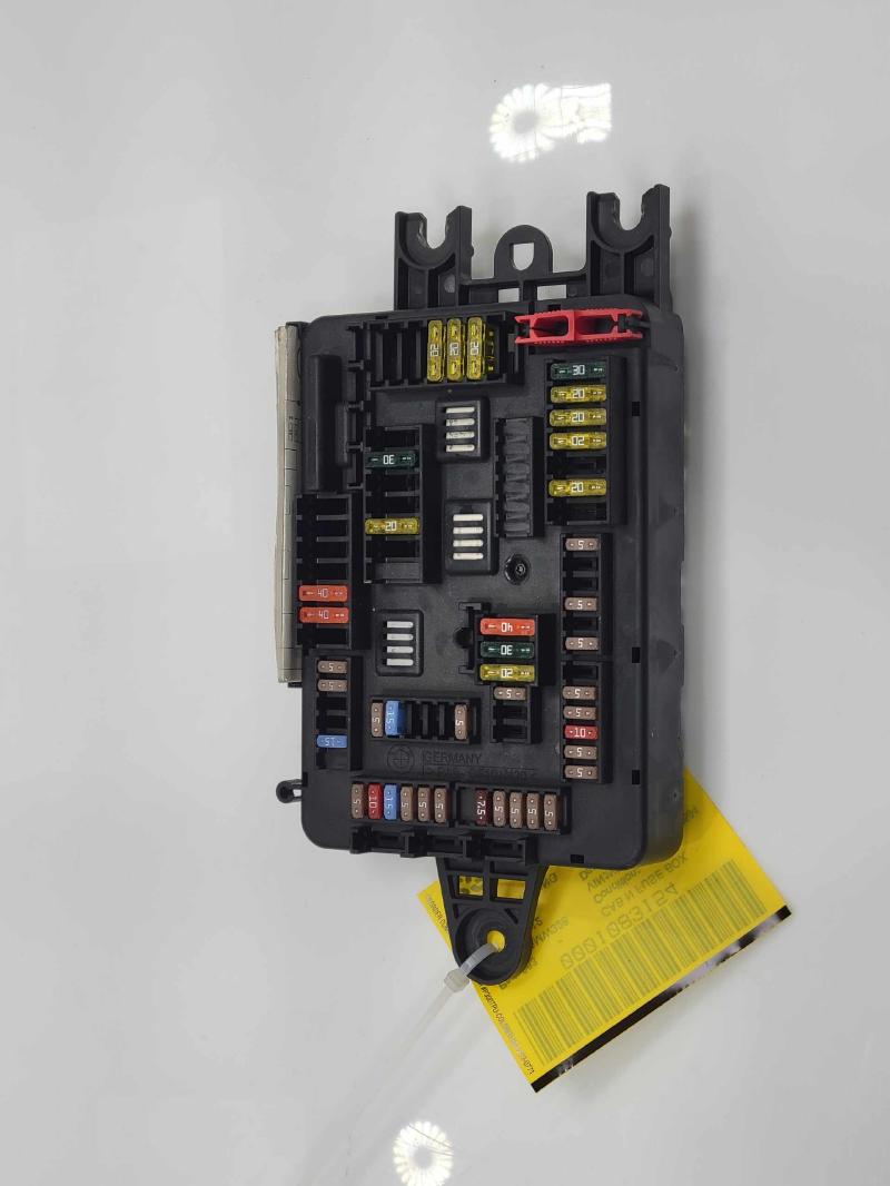 2012 BMW 328i Cabin Fuse Box