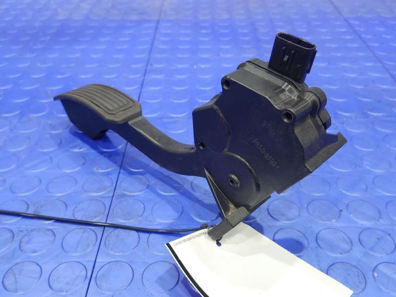 2010-2012 Toyota Prius 1.8L Accelerator Pedal Assembly Genuine OEM 78110-12010