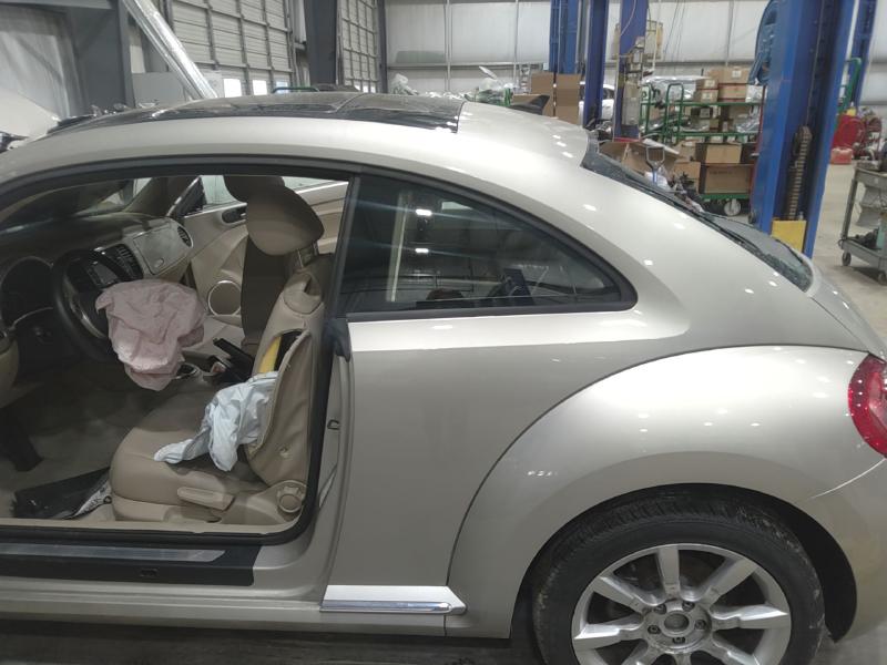 2013 Volkswagen Beetle Quarter Panel