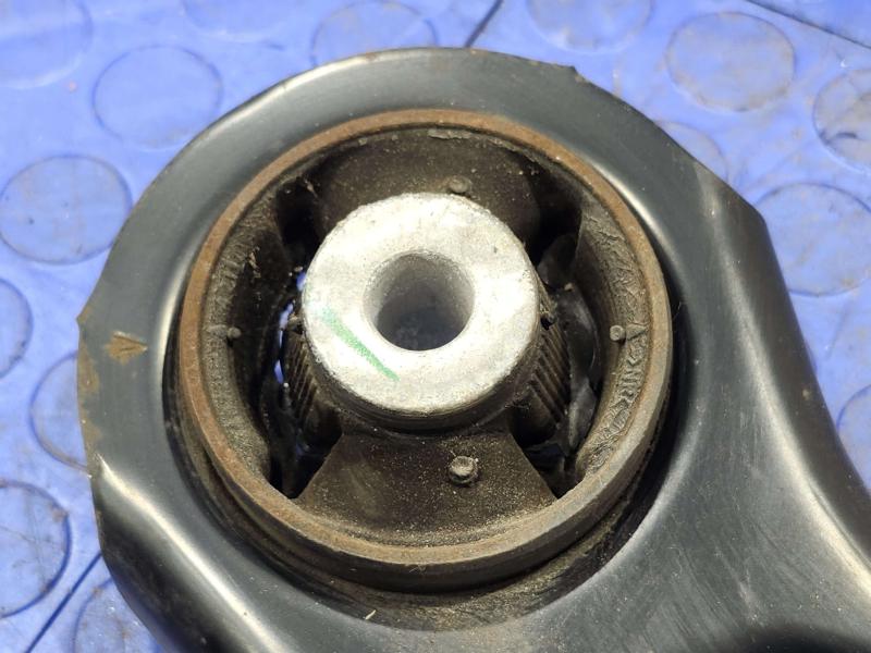 2017 Toyota Prius Lower Control Arm Rr