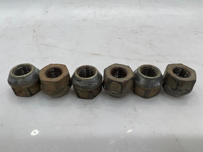 2001 GMC Sierra 1500 Lug Nuts