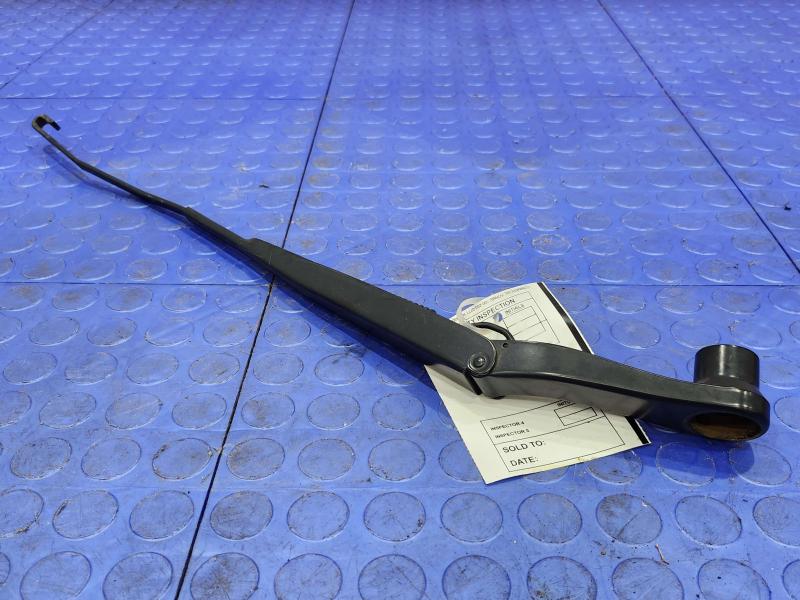 2014 Dodge Challenger Wiper Arm