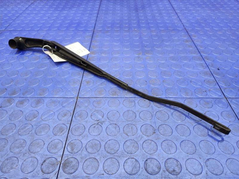 2014 Dodge Challenger Wiper Arm