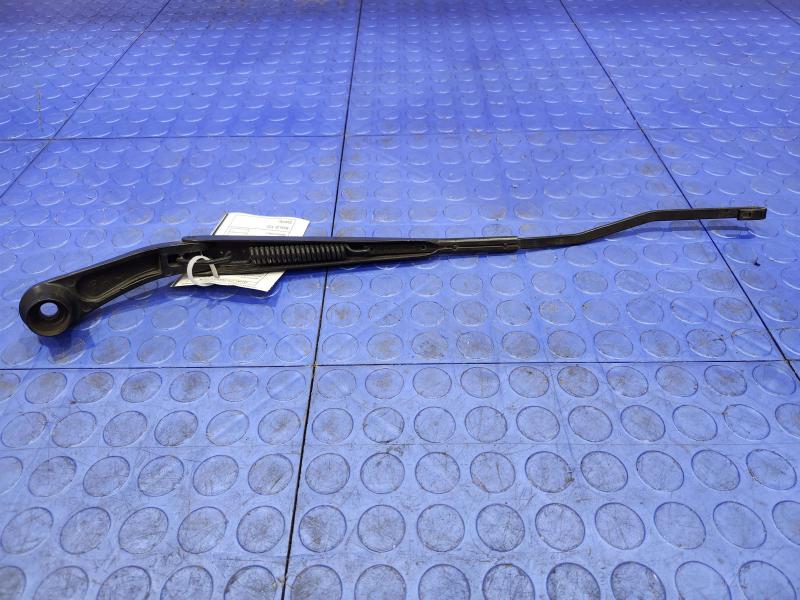 2014 Dodge Challenger Wiper Arm