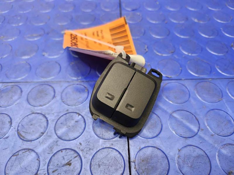 2024-2025 Buick Envista Steering Wheel Radio Control Switch Right Side OEM13531987