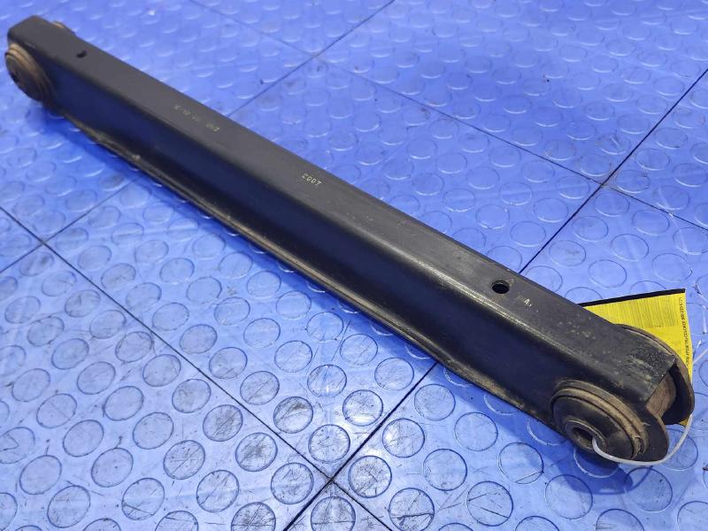 2007 Cadillac Escalade ESV Lower Control Arm Rr