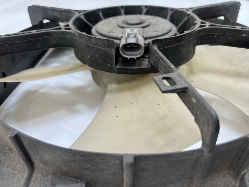 2001 - 2005 Toyota Rav4 Cooling Fan Assembly LH Driver Side OEM 163630D110