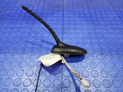 2010-2012 Toyota Prius 1.8L Radio Antenna Assembly w/o Bluetooth OEM 86309-47020