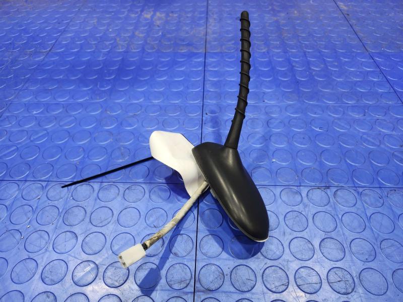 2010-2012 Toyota Prius 1.8L Radio Antenna Assembly w/o Bluetooth OEM 86309-47020