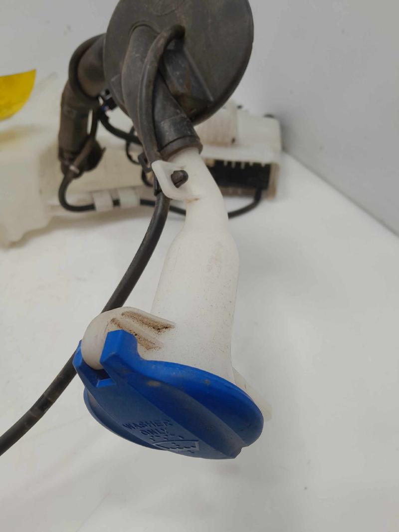 2016 Genesis Genesis Washer Bottle