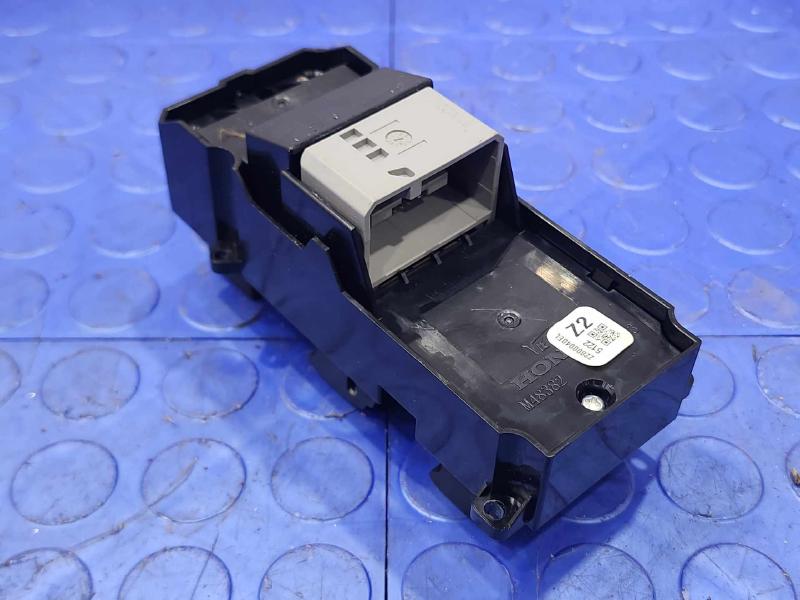 2013 Honda Civic Door Switch Front