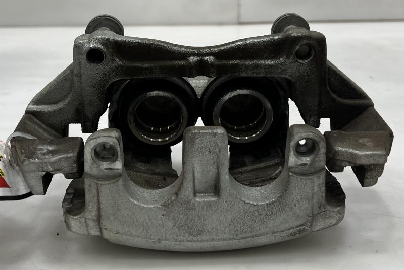 2015 - 2020 Ford Edge Front Brake Caliper Assembly LH Driver Side OEM E1GZ2B121A