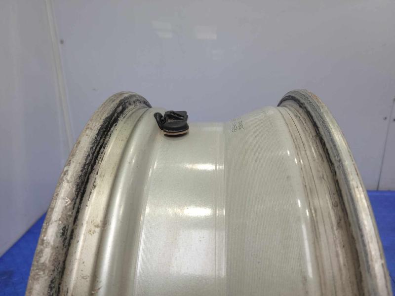 2016 Kia Sedona Wheel