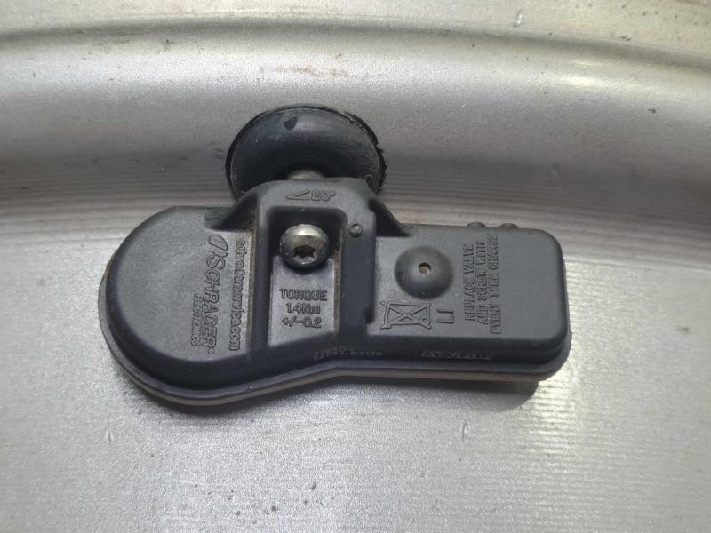 2016 Kia Sedona Wheel