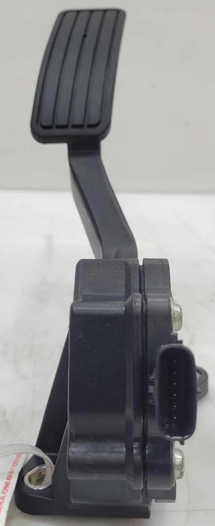 2014 - 2016 Subaru Forester Accelerator Pedal Assembly OEM 36010FJ010