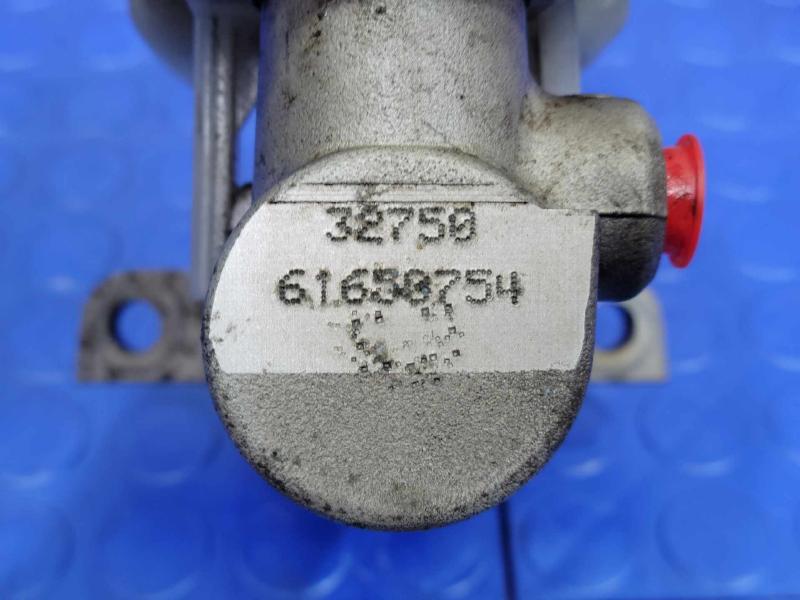 2007 Chevrolet Avalanche 1500 Master Cylinder