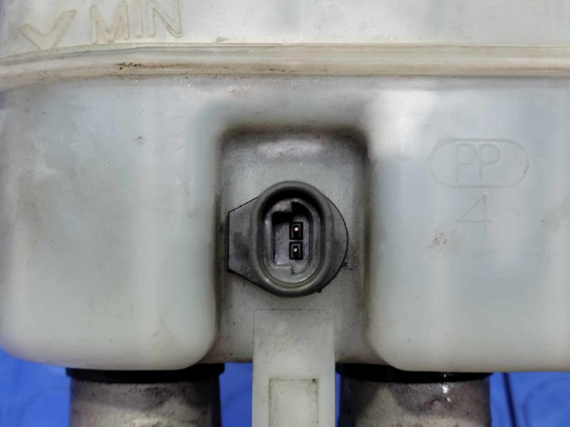 2007 Chevrolet Avalanche 1500 Master Cylinder