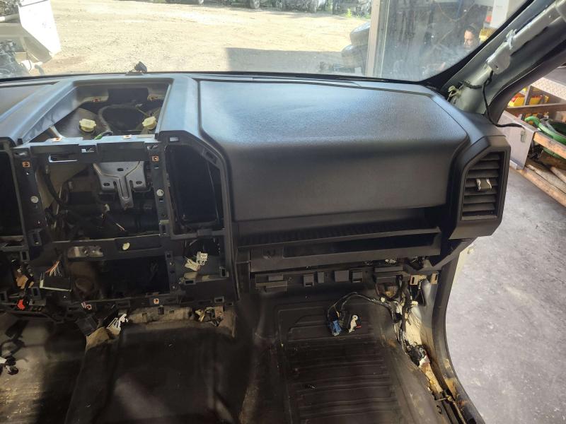 2015 Ford F-150 Dash Panel