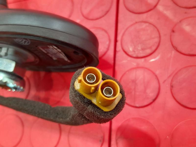 2010-2013 Kia Forte Radio Antenna Combination Antenna Assembly OEM 96260-1M200