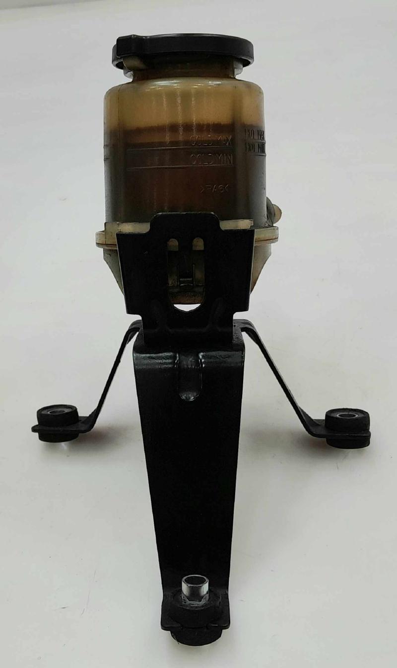 2003 - 2009 Toyota 4Runner Power Steering Fluid Reservoir OEM 44360-35170