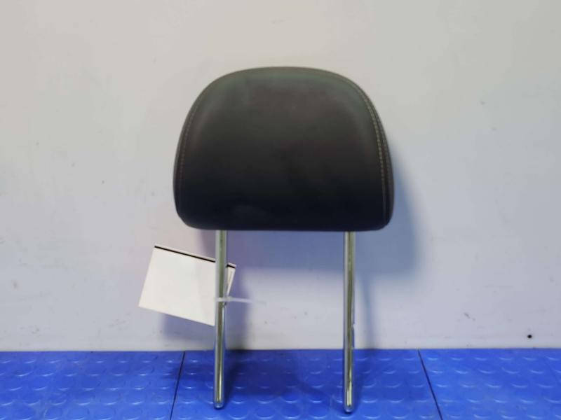 2015 Volkswagen Beetle Headrest