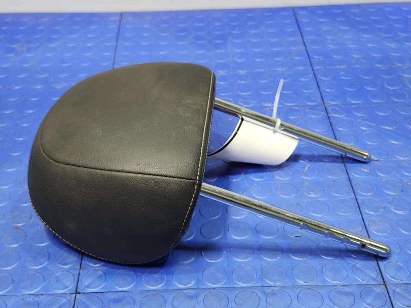 2015 Volkswagen Beetle Headrest