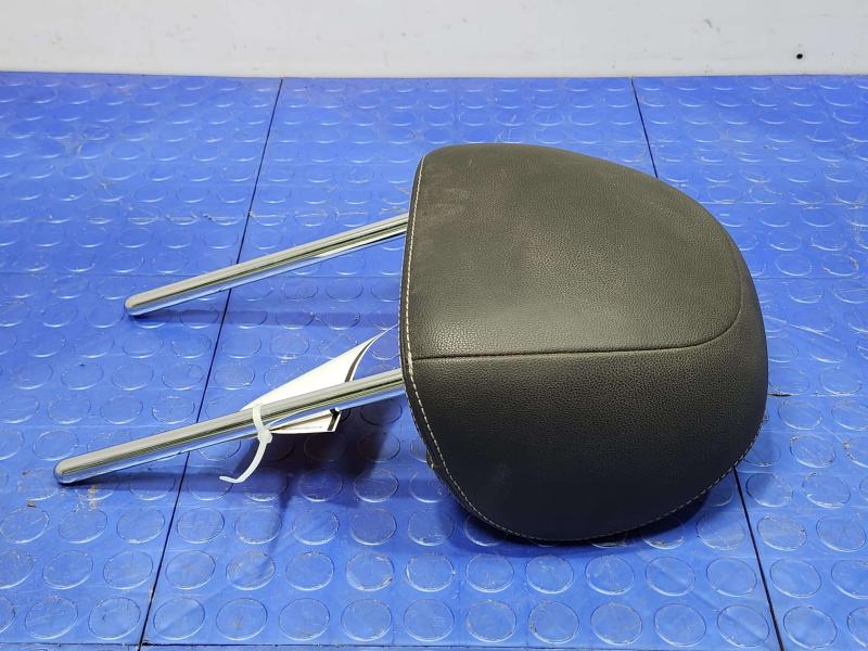 2015 Volkswagen Beetle Headrest