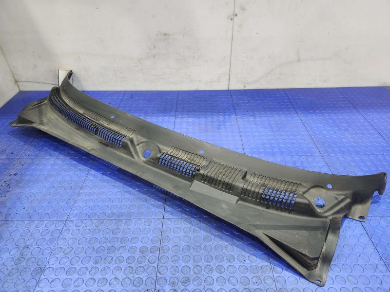 2001-2004 Dodge Dakota Cowl Panel Cover Grille Air Inlet OEM 55055986AG