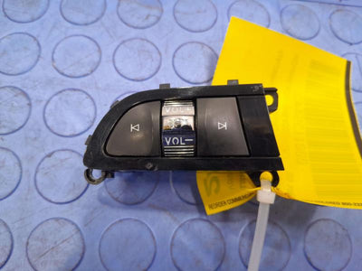 2017-2020 Lincoln Continental Steering Wheel Volume Control Switch OEM GD9T-9E740-ABW