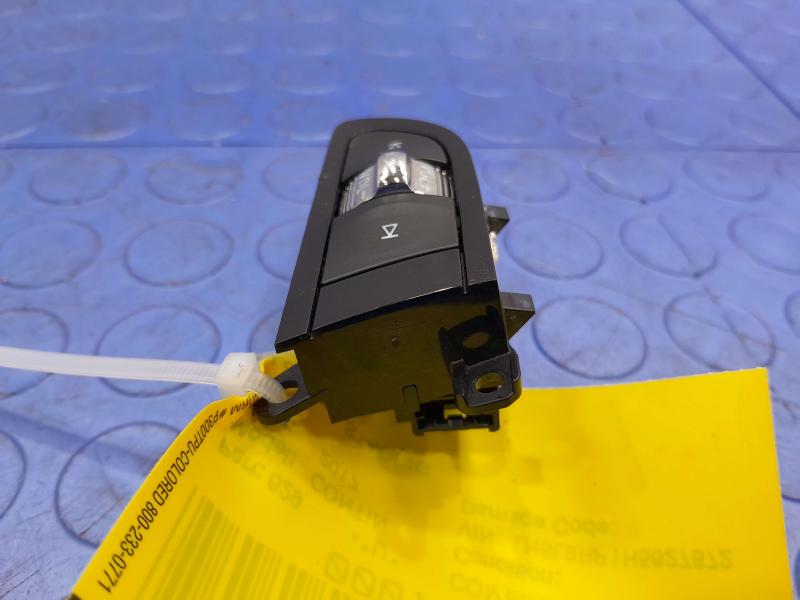 2017-2020 Lincoln Continental Steering Wheel Volume Control Switch OEM GD9T-9E740-ABW