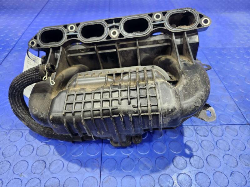 2017 Toyota Prius Intake Manifold