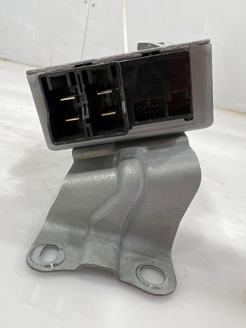 2010 2011 Toyota Prius Power Steering Control Module OEM 8965047240