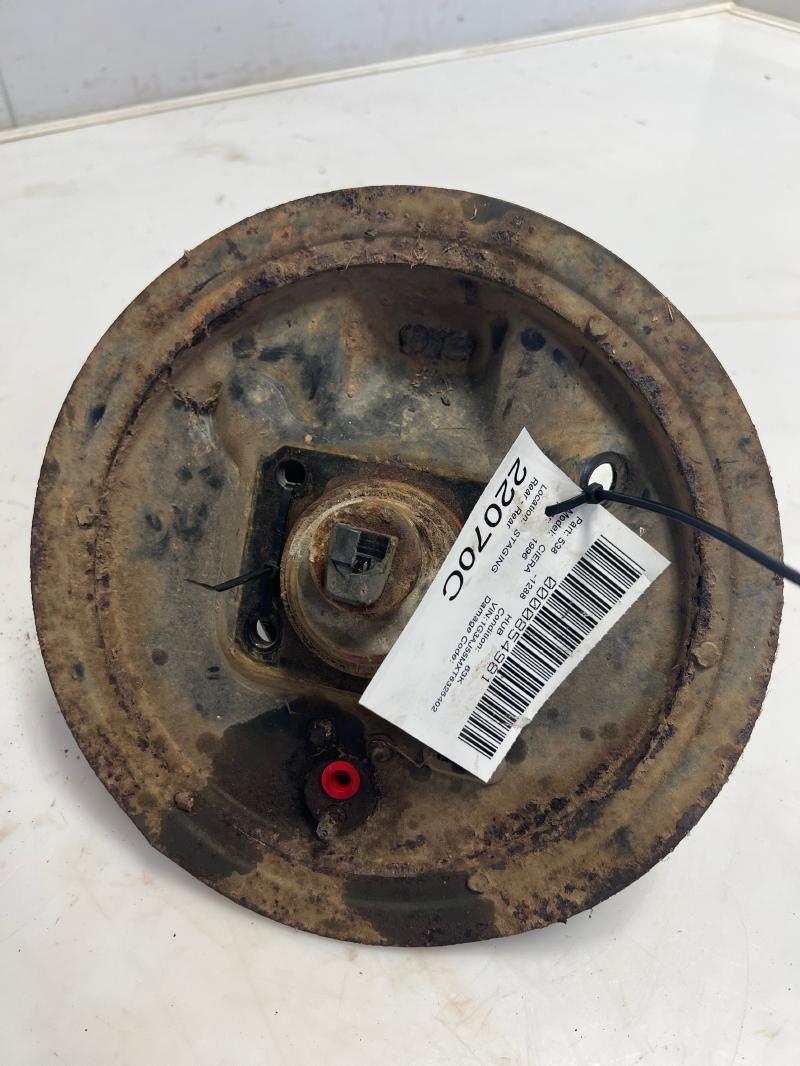 1996 Oldsmobile Ciera Hub