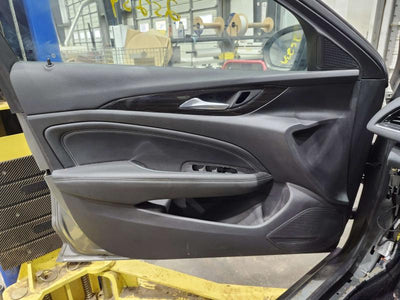 2018 Buick Regal Front Door Trim Panel