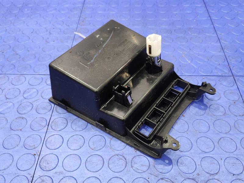 2013-2016 Volkswagen Jetta Front Console Rear Cover Black OEM 5C6864298C82V