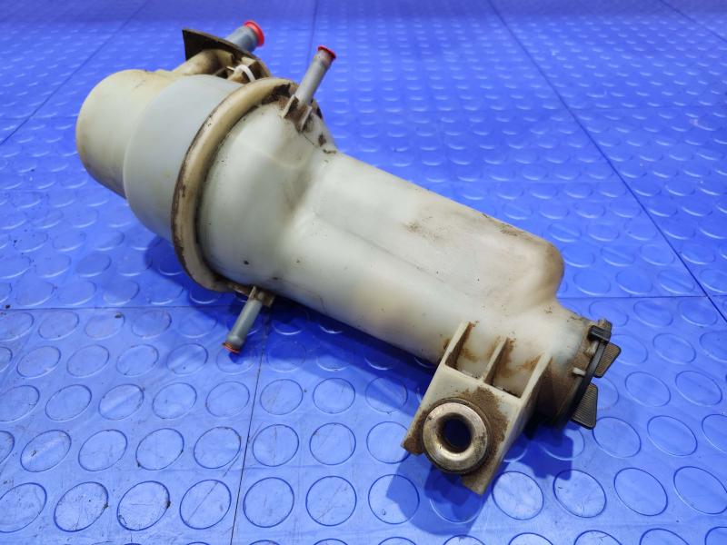 2005 Ford F-350 Super Duty Power Steering Reservoir