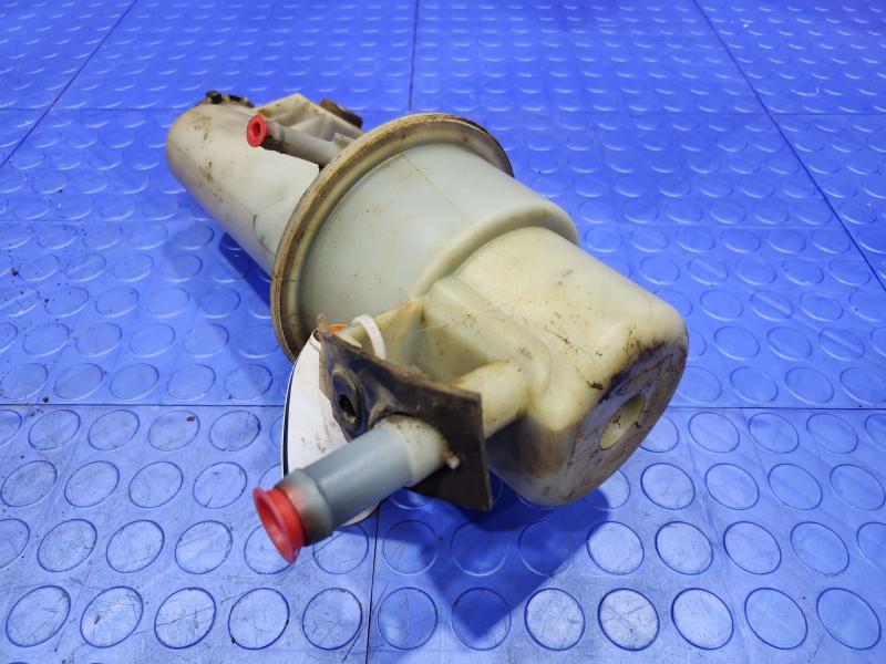 2005 Ford F-350 Super Duty Power Steering Reservoir