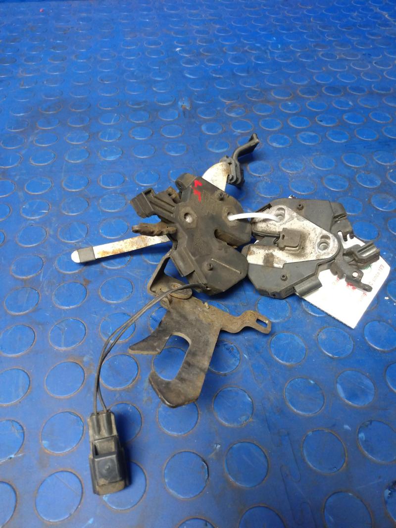 2010 Volvo XC90 Hood Latch