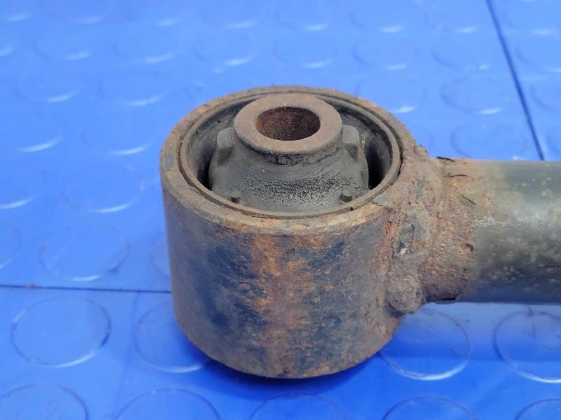 2003 Toyota 4Runner Lower Control Arm Rr