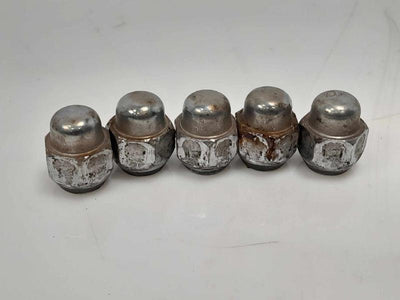 2018 Kia Sorento Lug Nuts