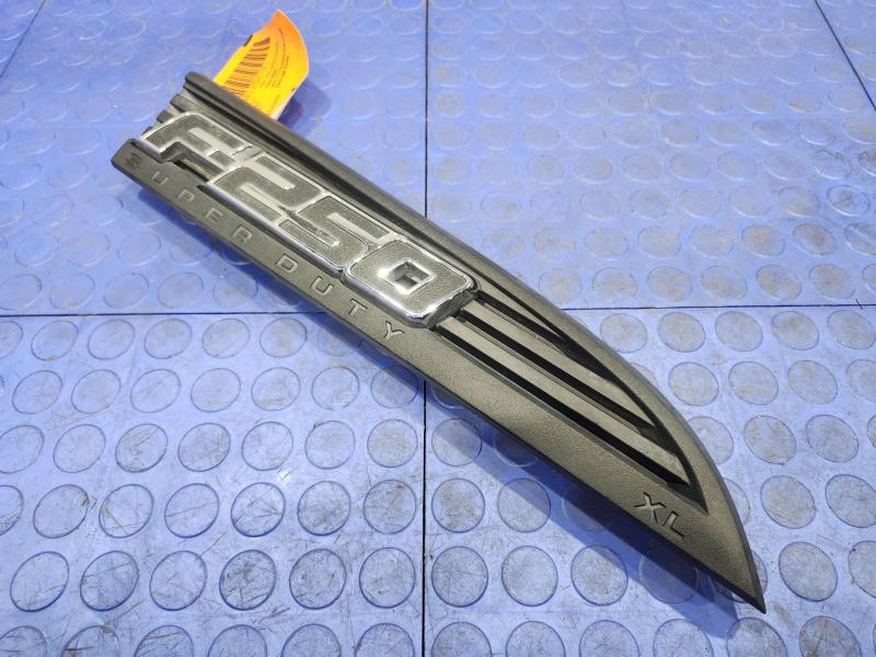 2013 Ford F-250 Super Duty Fender Moulding