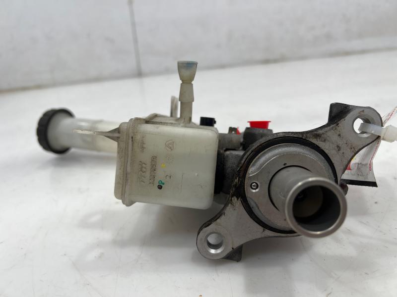 2014 Nissan Sentra Master Cylinder