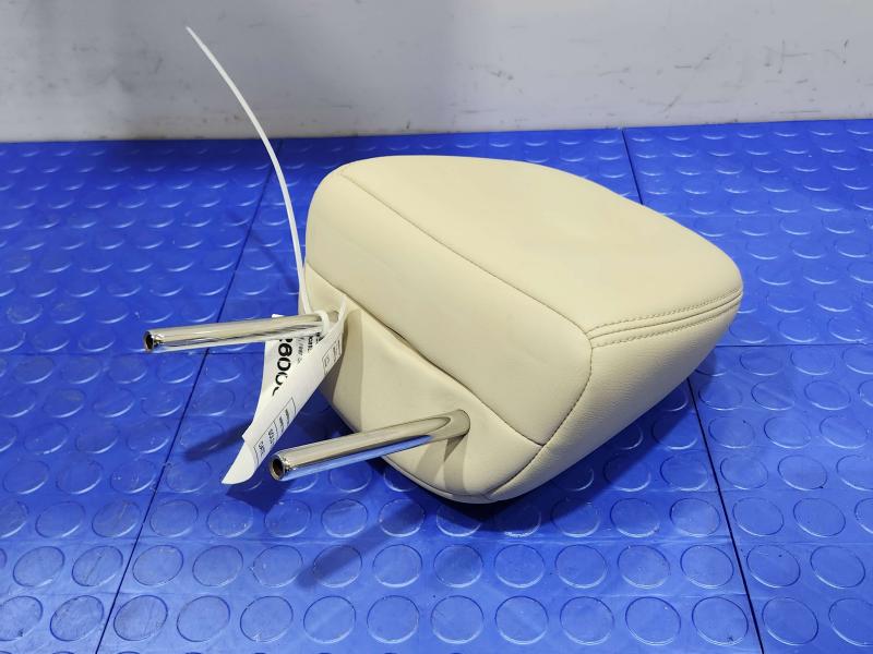 2015 Nissan Murano Headrest
