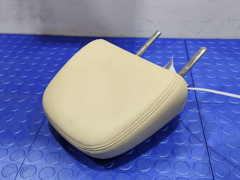 2015 Nissan Murano Headrest