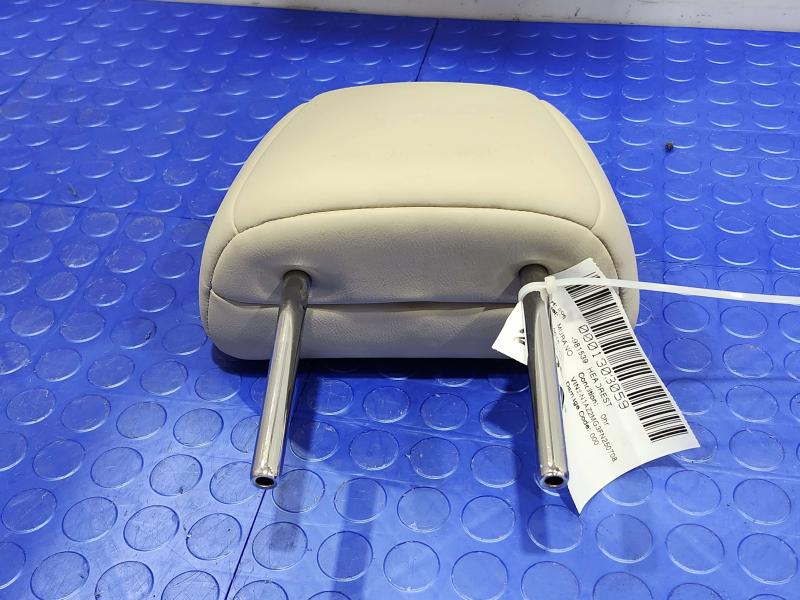 2015 Nissan Murano Headrest